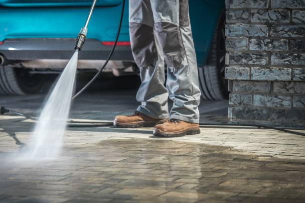 Best Pool Deck Cleaning  in Corona, CA